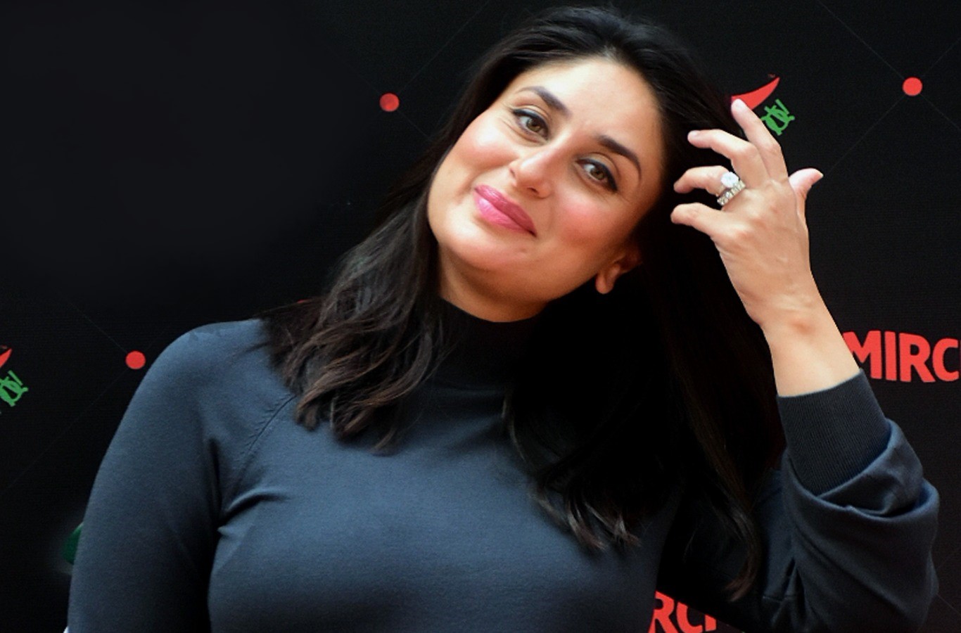 Kareena Kapoor Xx Video Com - Kareena Kapoor Khan Speaks About Her Self-Confidence With Mayukh Majumdar -  Man's Life